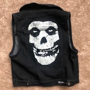 Misfits vest